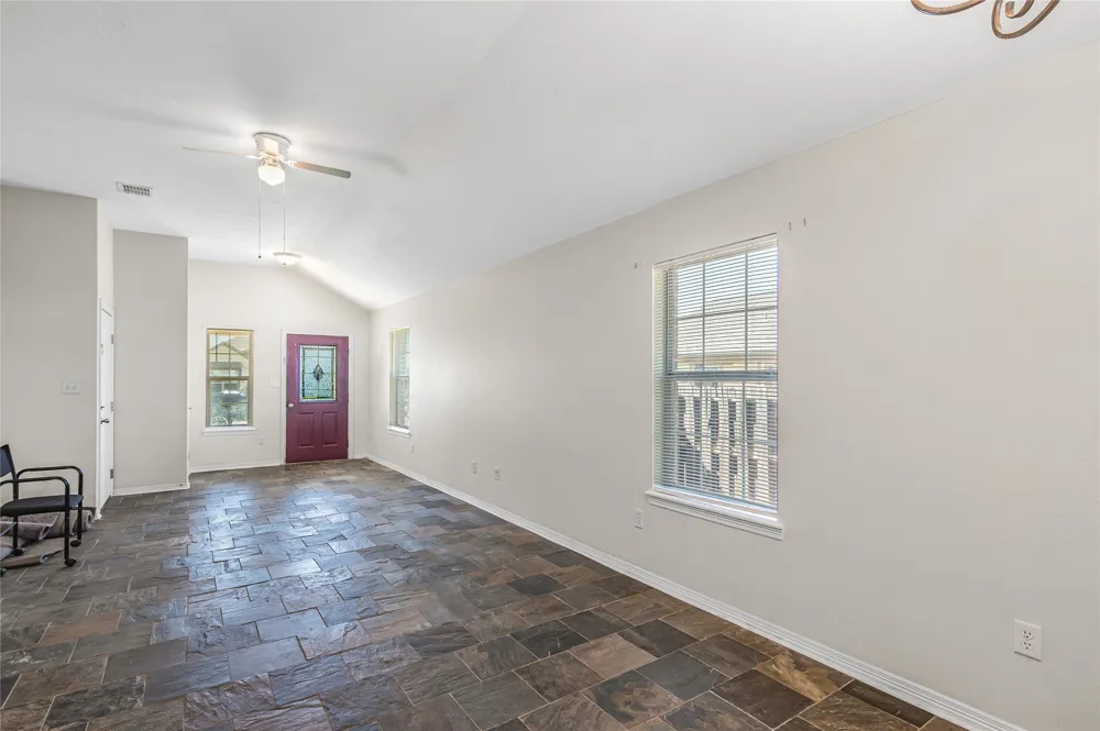 1002 Copperas Bend Caldwell, TX 77836