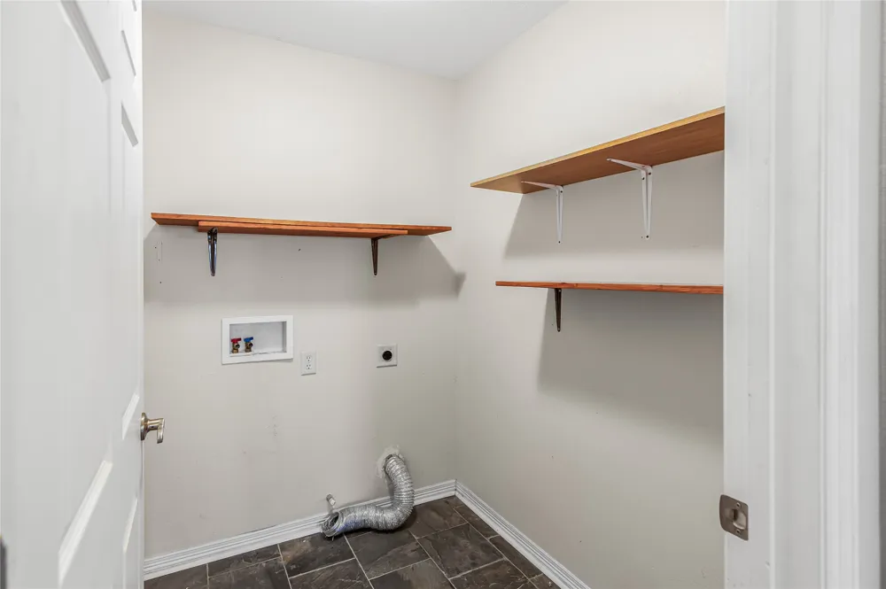 1002 Copperas Bend Caldwell, TX 77836