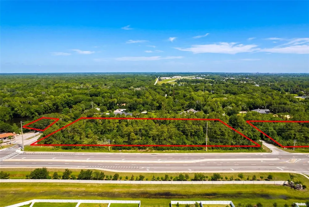 2895 W INDIAN RIVER BLVD Edgewater, FL 32132