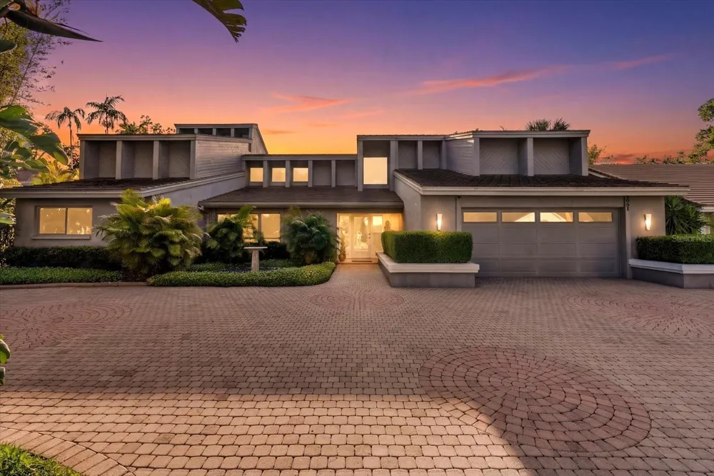 4891 PEREGRINE POINT E Sarasota, FL 34231