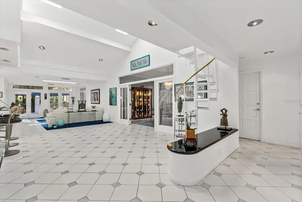 4891 PEREGRINE POINT E Sarasota, FL 34231