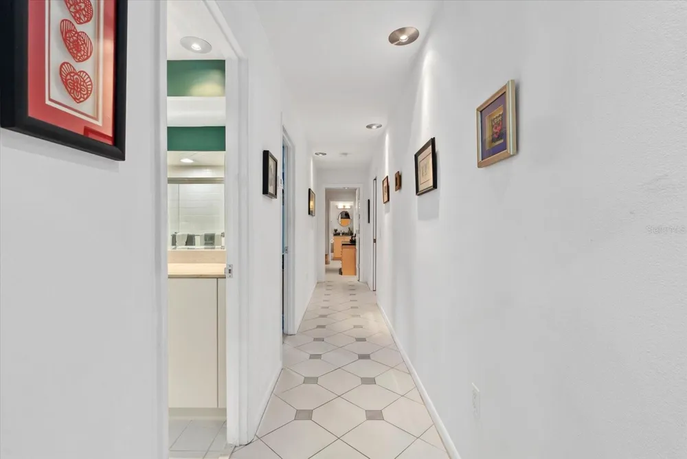 4891 PEREGRINE POINT E Sarasota, FL 34231