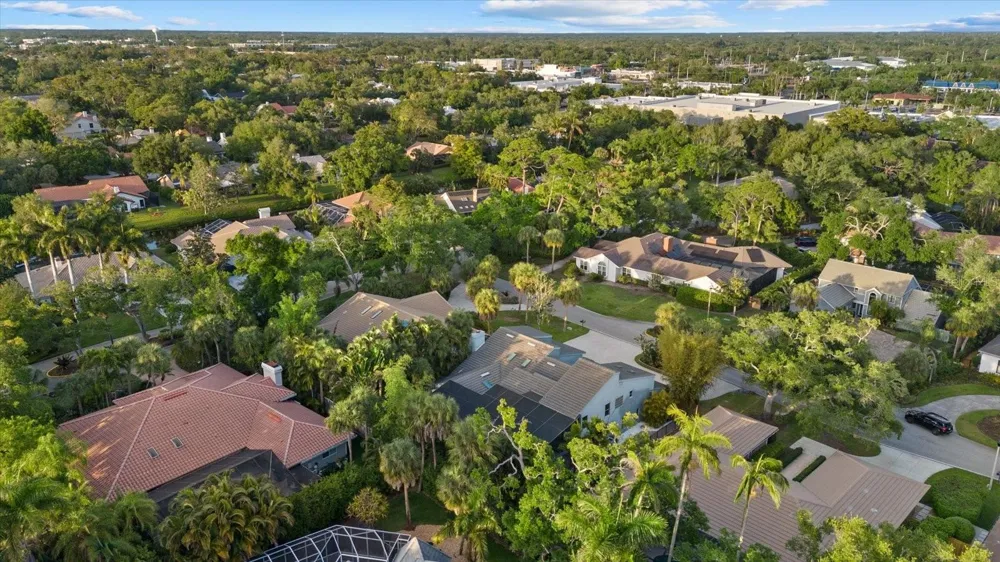 4891 PEREGRINE POINT E Sarasota, FL 34231