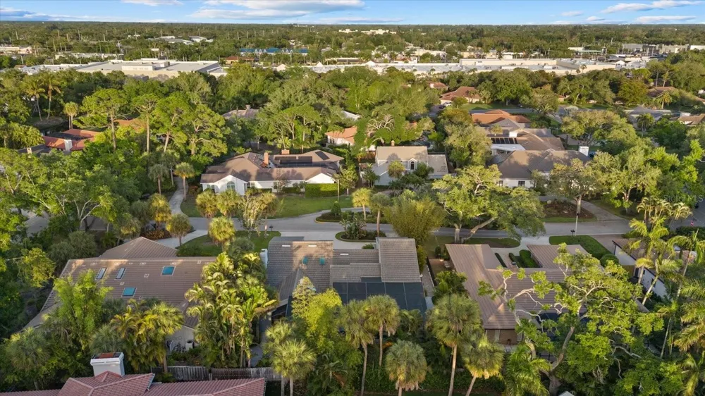 4891 PEREGRINE POINT E Sarasota, FL 34231