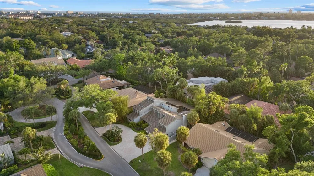 4891 PEREGRINE POINT E Sarasota, FL 34231