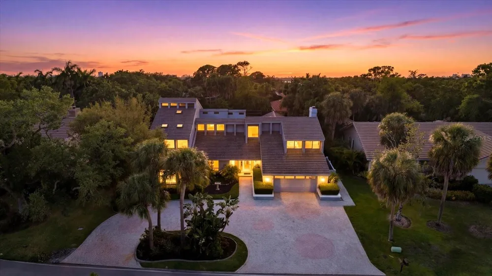 4891 PEREGRINE POINT E Sarasota, FL 34231