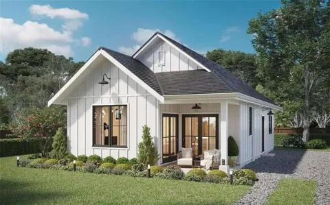 1118 Whispering Hills Drive