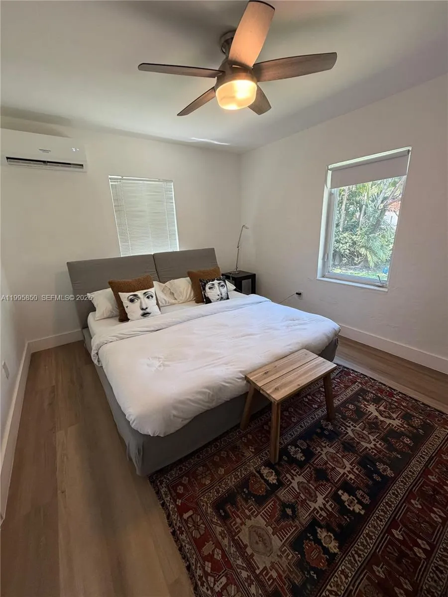 11201 NE 10th Ave #11201 Biscayne Park, FL 33161