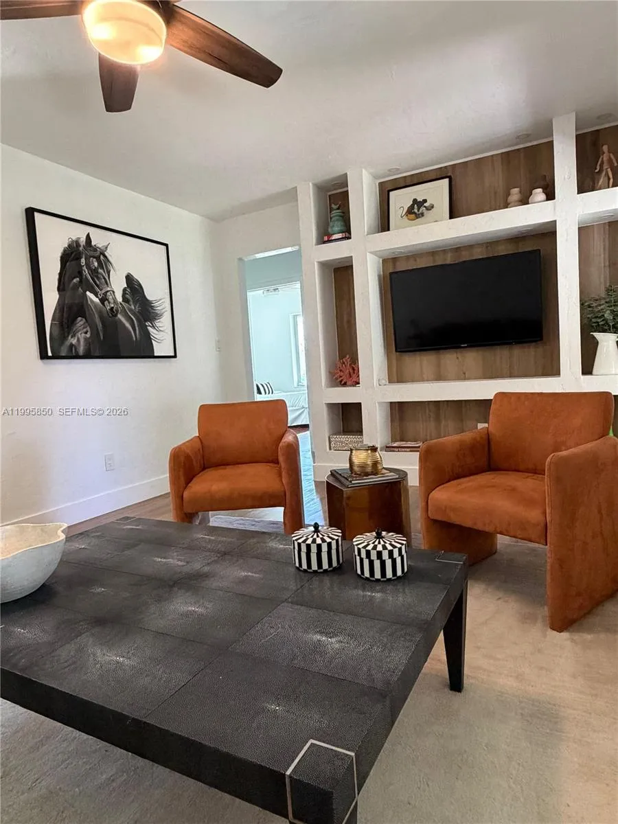 11201 NE 10th Ave #11201 Biscayne Park, FL 33161