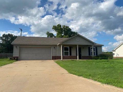 28 Cypress Avenue