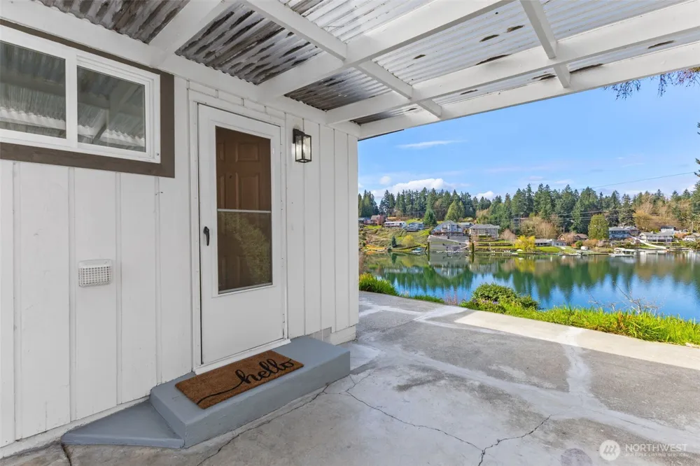 3118 Deer Island Drive E Lake Tapps, WA 98391