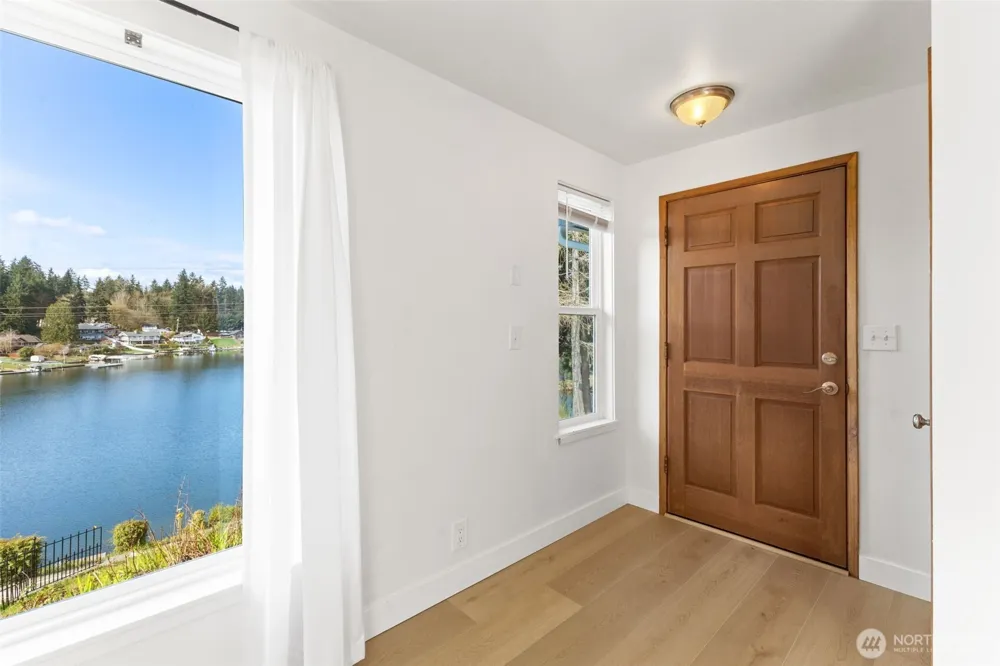 3118 Deer Island Drive E Lake Tapps, WA 98391