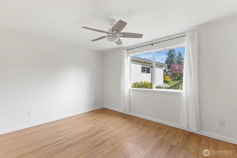 3118 Deer Island Drive E Lake Tapps, WA 98391