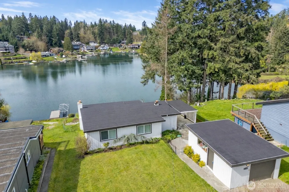 3118 Deer Island Drive E Lake Tapps, WA 98391