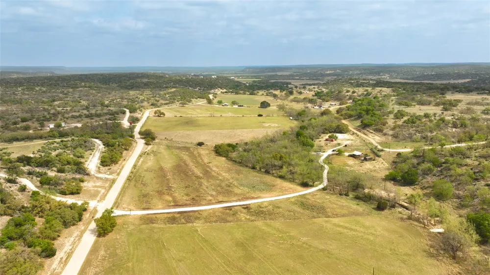 6980 Doss Spring Creek Road Fredericksburg, TX 78624