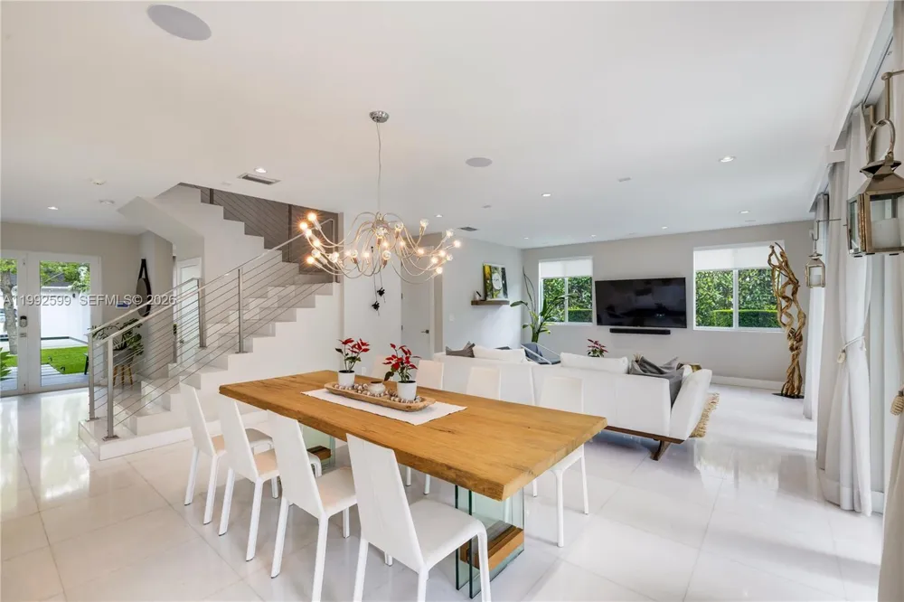 5602 SW 65th Ct South Miami, FL 33143