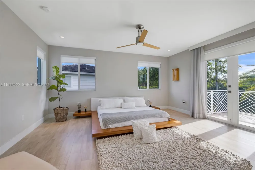 5602 SW 65th Ct South Miami, FL 33143