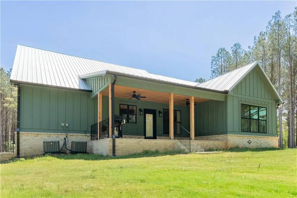 526 Brice Station Road Silver Creek, GA 30173