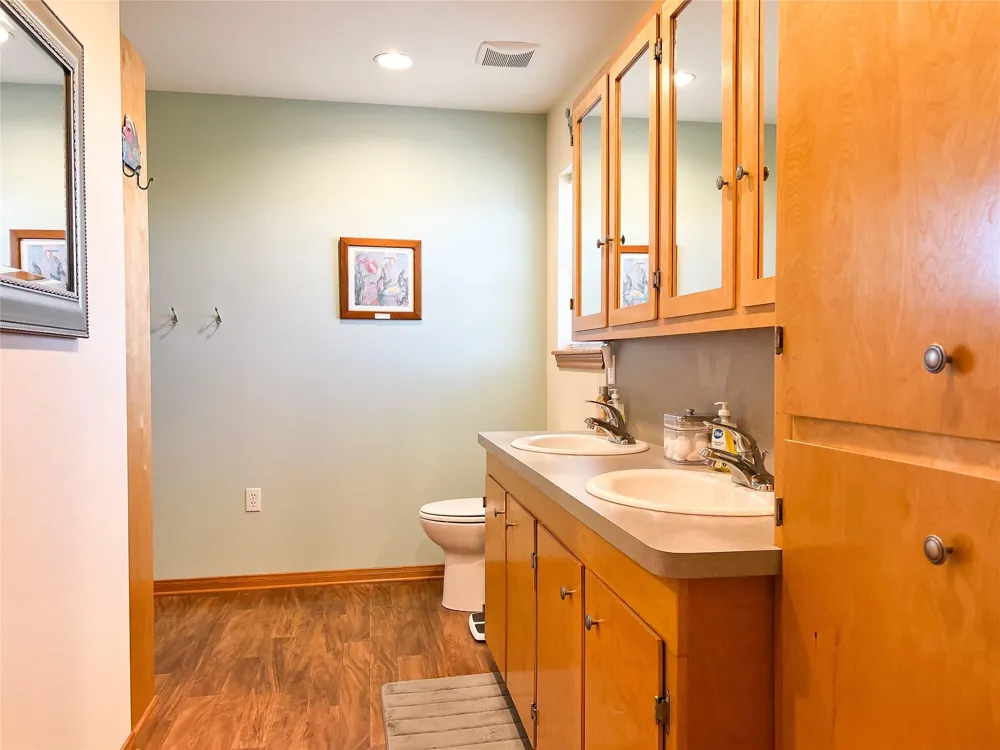 1569 Lcr 822 Groesbeck, TX 76642