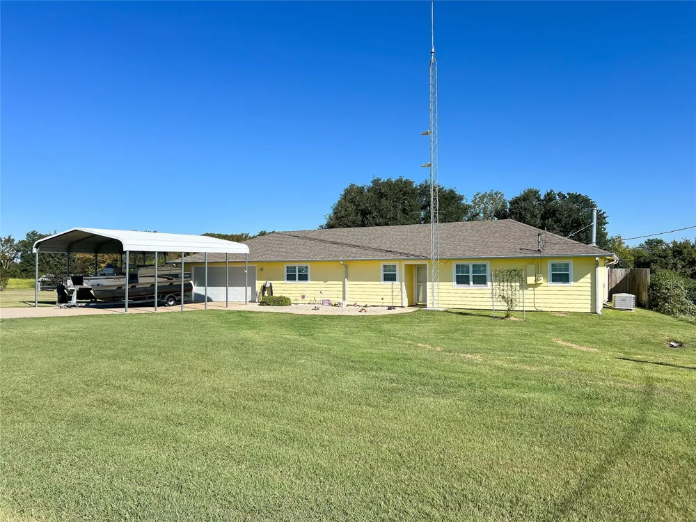 1569 Lcr 822 Groesbeck, TX 76642