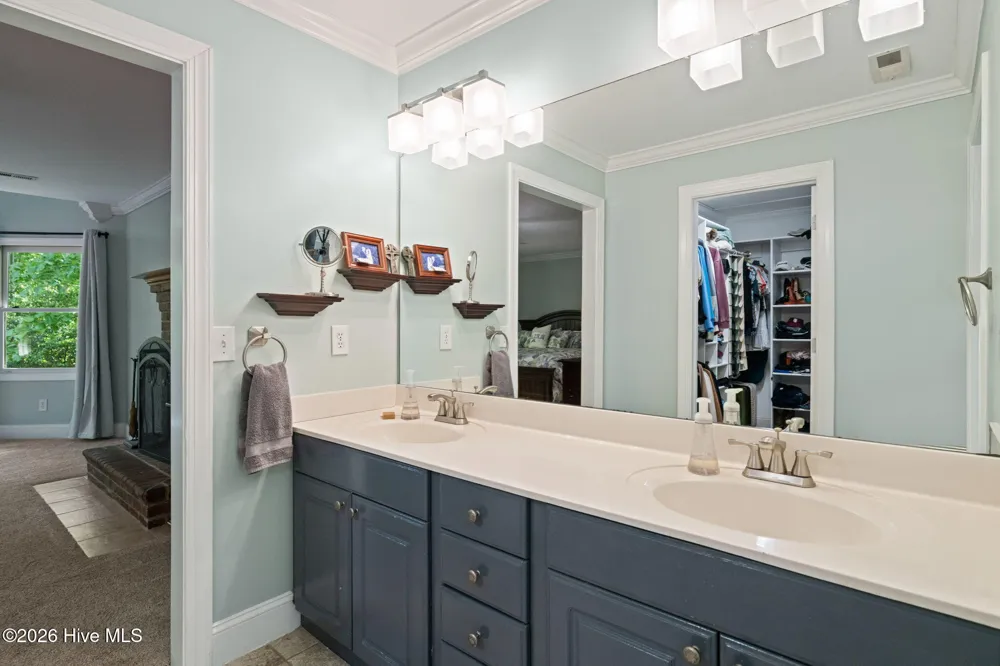 5016 Elkwood Court Raleigh, NC 27613