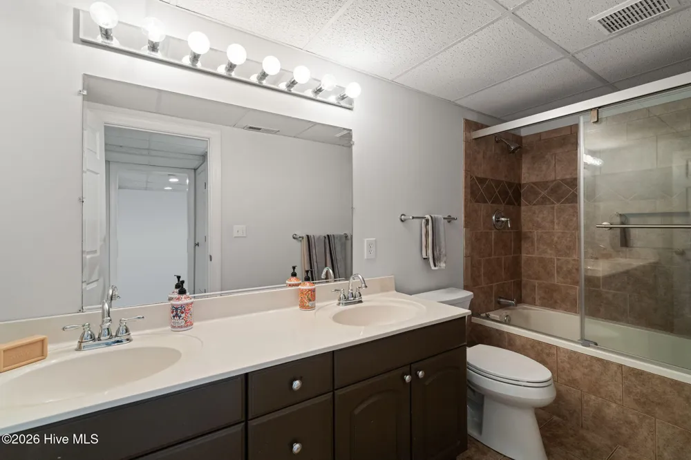 5016 Elkwood Court Raleigh, NC 27613