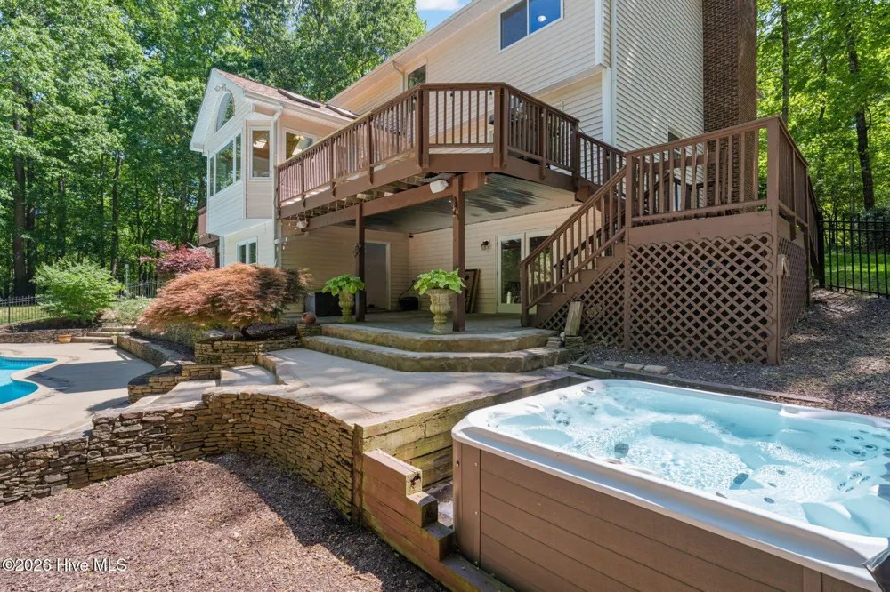 5016 Elkwood Court Raleigh, NC 27613