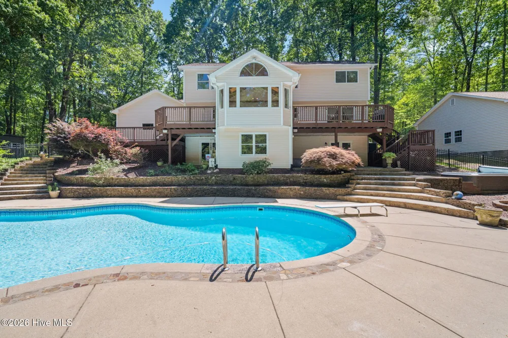 5016 Elkwood Court Raleigh, NC 27613