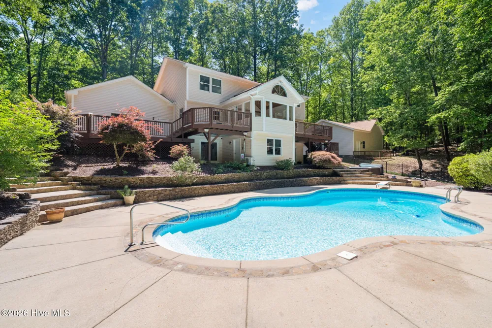 5016 Elkwood Court Raleigh, NC 27613