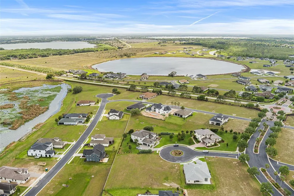 200 CALADONIA COURT Lake Alfred, FL 33850