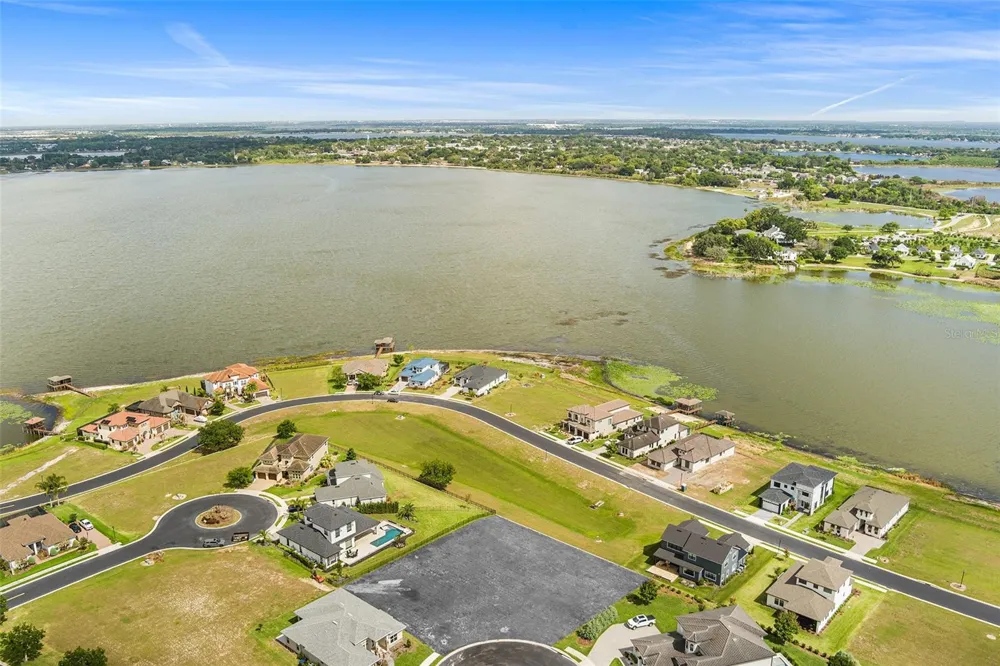 200 CALADONIA COURT Lake Alfred, FL 33850