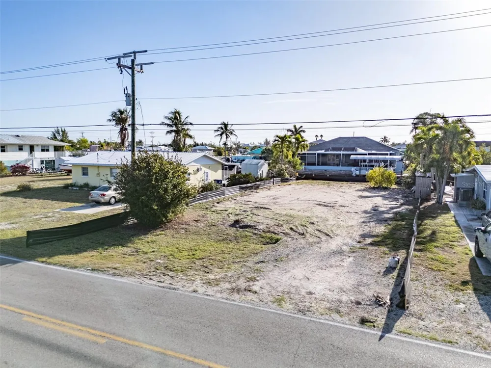 3314 YORK ROAD St James City, FL 33956
