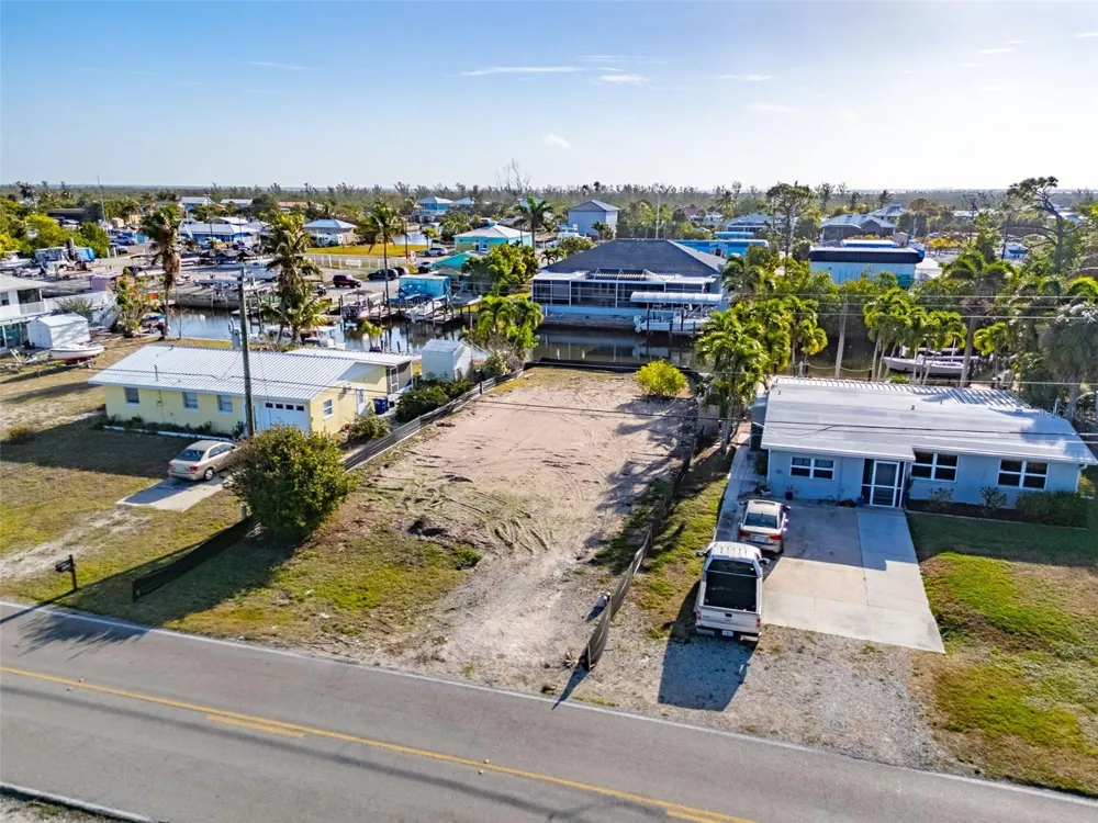 3314 YORK ROAD St James City, FL 33956