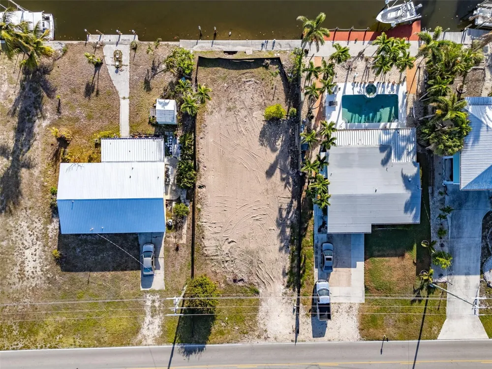 3314 YORK ROAD St James City, FL 33956