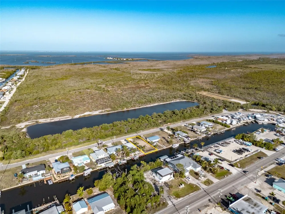 3314 YORK ROAD St James City, FL 33956