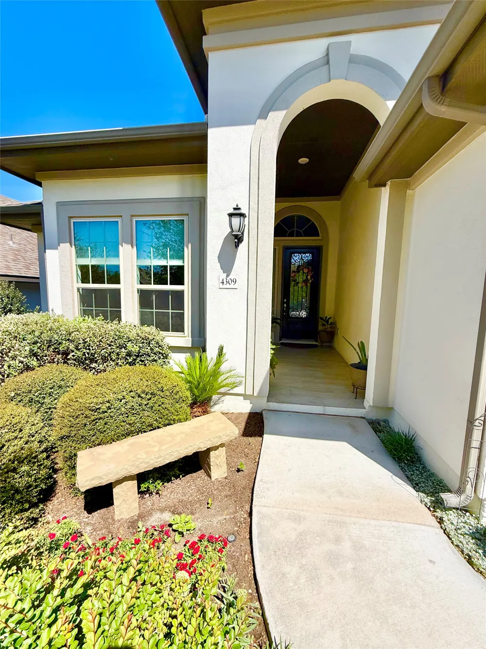 4309 Orange Blossom Pass Leander, TX 78641