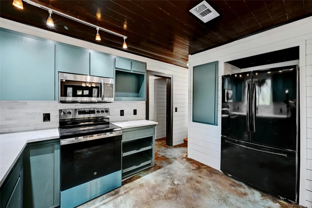 4016 McGregor Lane Dripping Springs, TX 78620