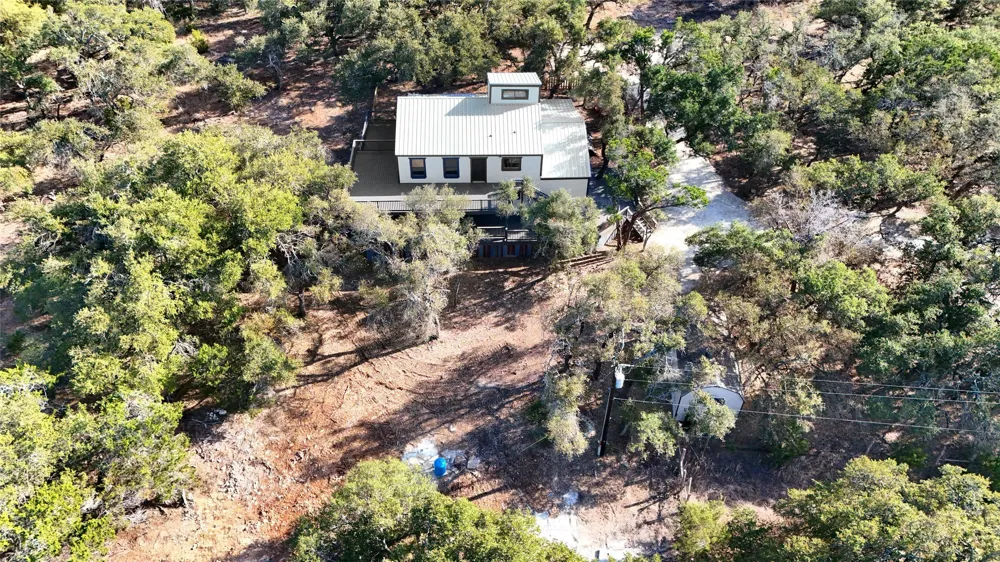 4016 McGregor Lane Dripping Springs, TX 78620