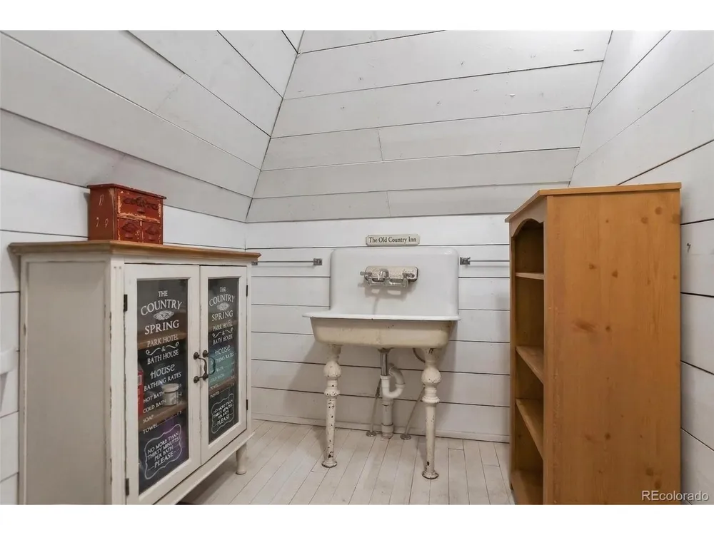 5146 County Road 550 Gardner, CO 81040