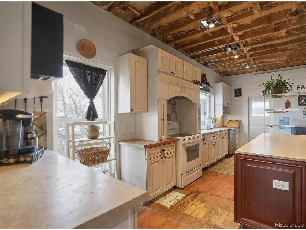 5146 County Road 550 Gardner, CO 81040