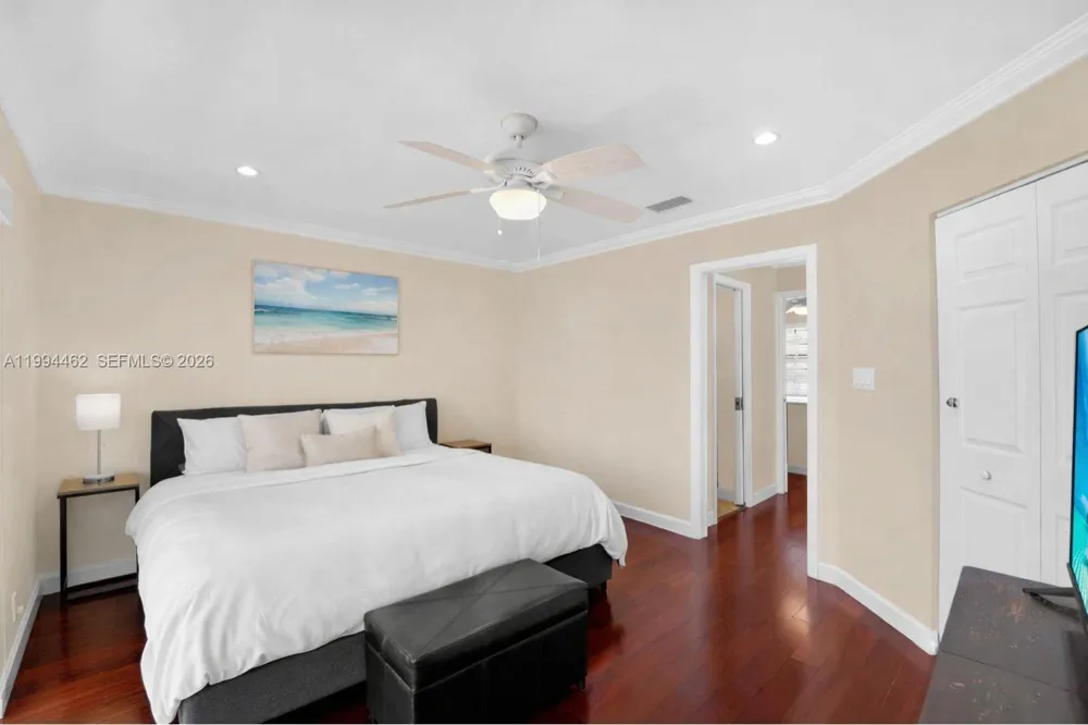 335 Virginia St Hollywood, FL 33019