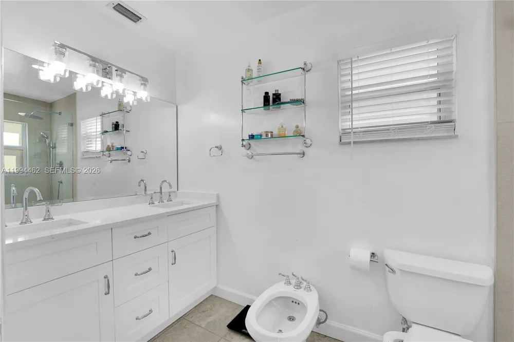 335 Virginia St Hollywood, FL 33019