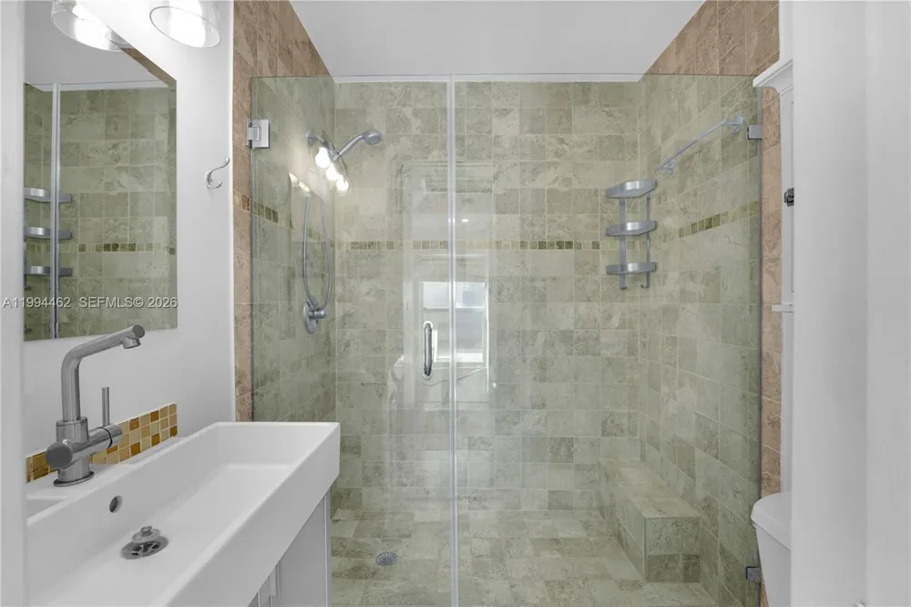 335 Virginia St Hollywood, FL 33019