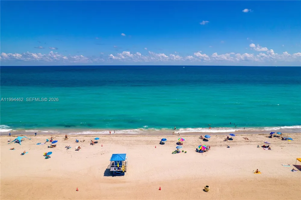 335 Virginia St Hollywood, FL 33019
