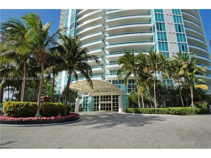 1000 S Pointe dr #906 Miami Beach, FL 33139