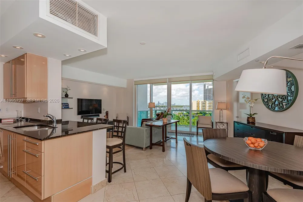 1000 S Pointe dr #906 Miami Beach, FL 33139