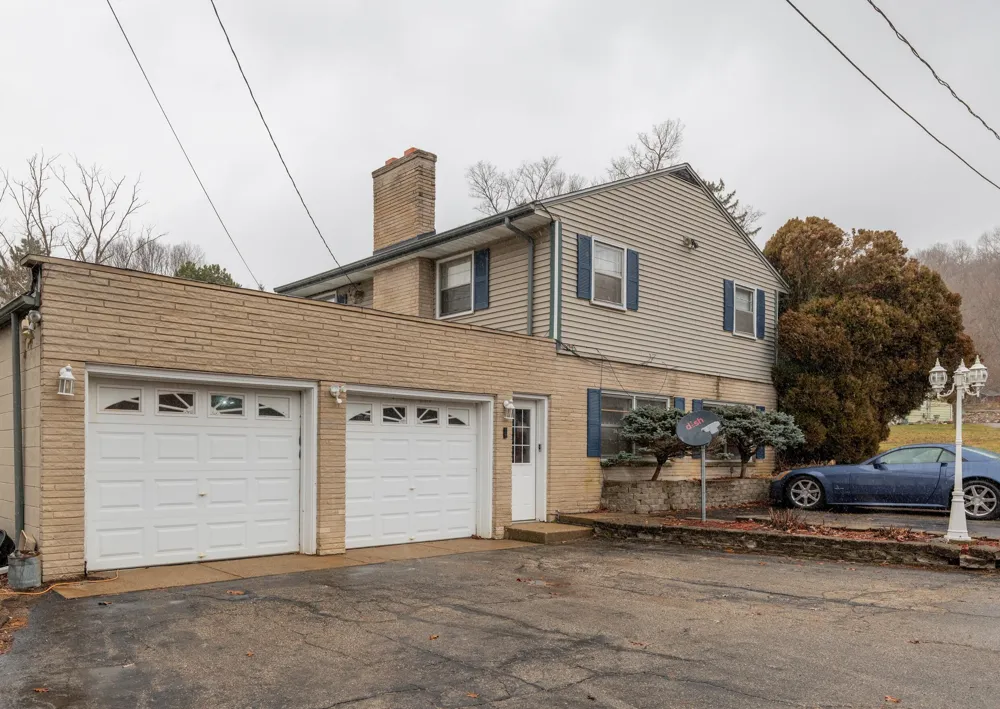 8397 Riverview Drive Cooper Charter Township, MI 49004
