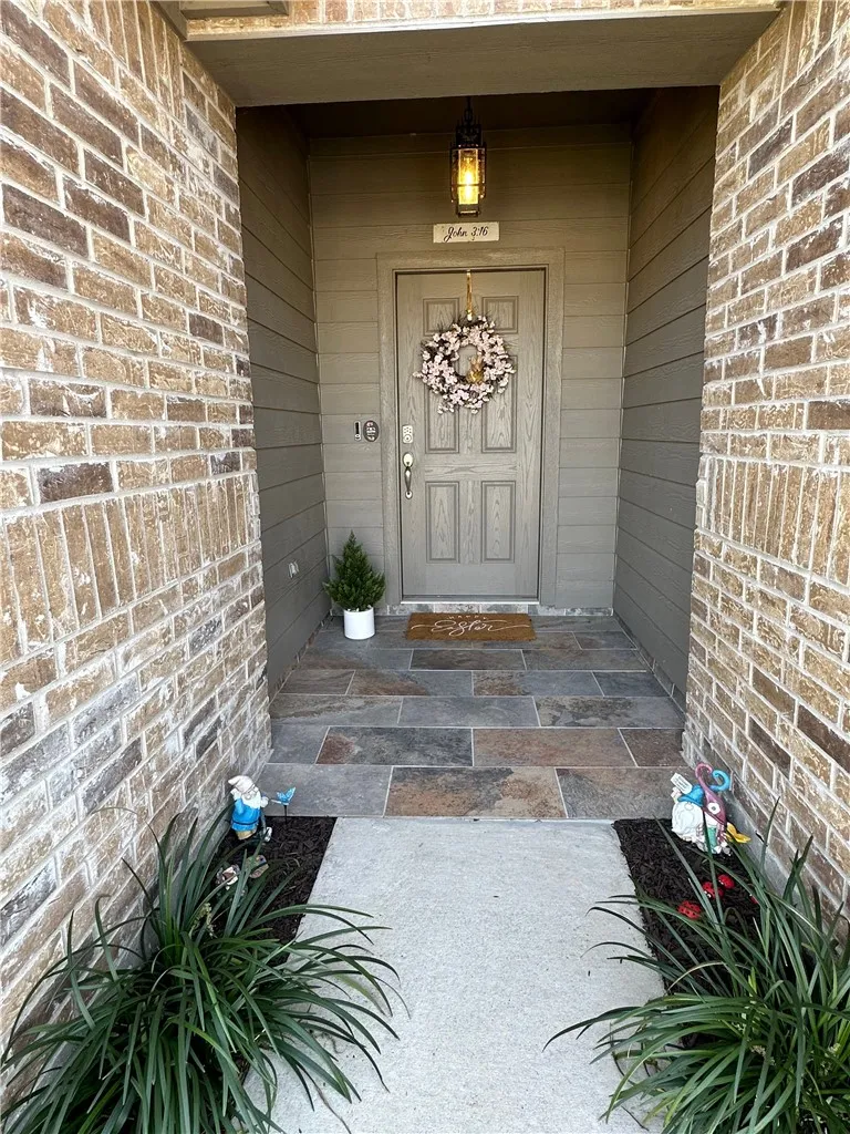 1813 Secretariat Drive Corpus Christi, TX 78417