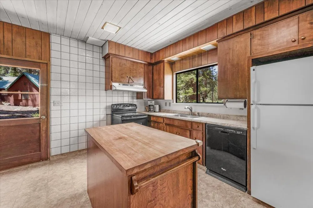 58370 W Dowvillle #22 Lakeshore, CA 93634