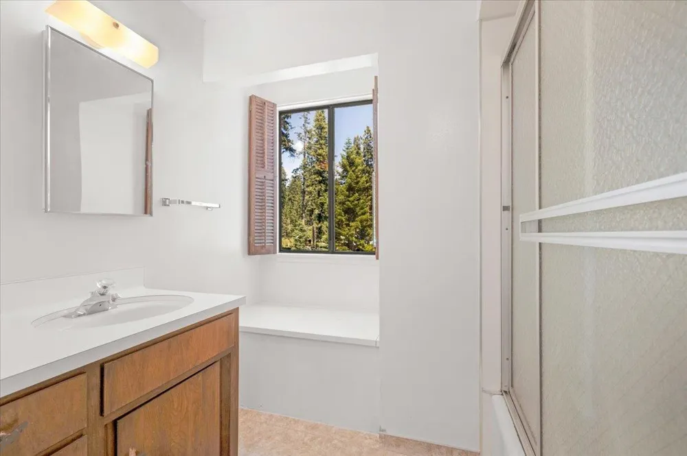 58370 W Dowvillle #22 Lakeshore, CA 93634